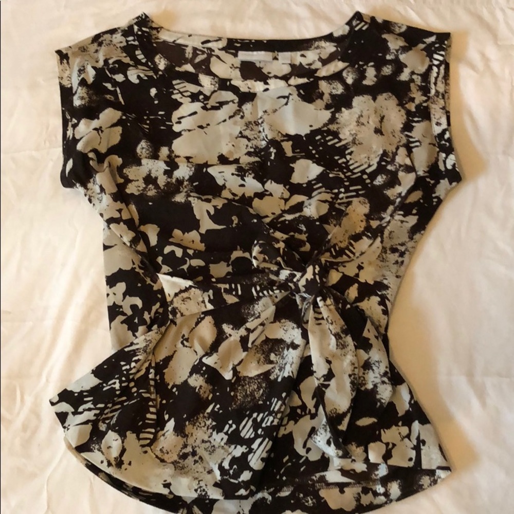 New York & Co Floral blouse